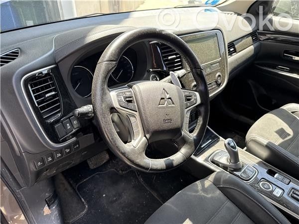 Mitsubishi Outlander Lenkrad 