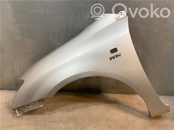 Toyota Corolla E110 Sparnas 