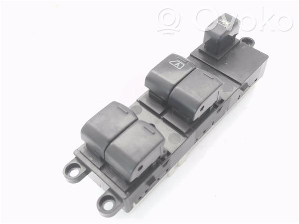 Nissan Note (E11) Electric window control switch 
