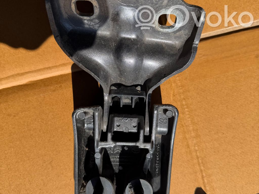 Peugeot Expert Rear door upper hinge 