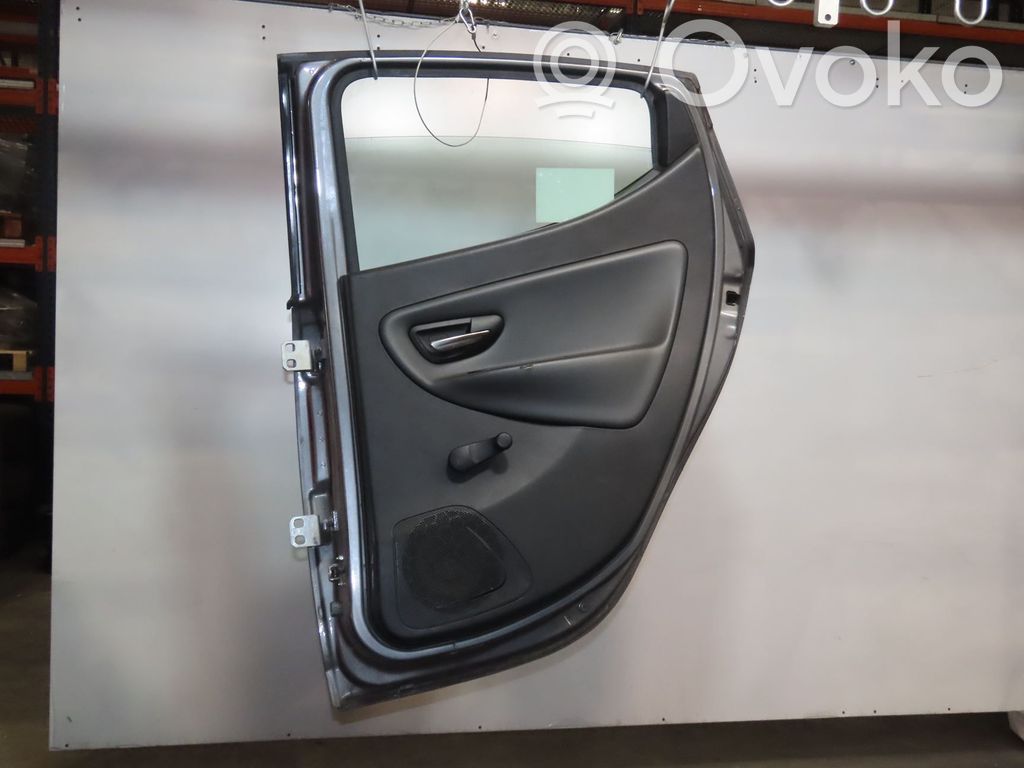 Lancia Ypsilon Galinės durys 