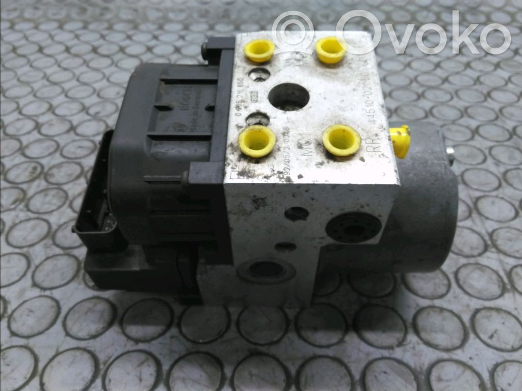 Toyota Corolla E120 E130 Блок ABS 