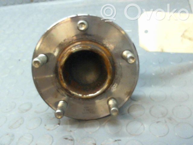 Mazda 3 I Cubo de rueda trasera 