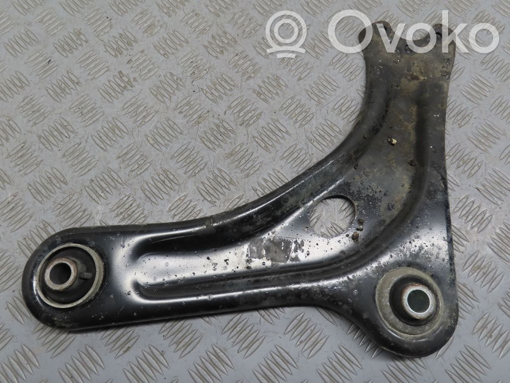 Citroen C3 Front lower control arm/wishbone 