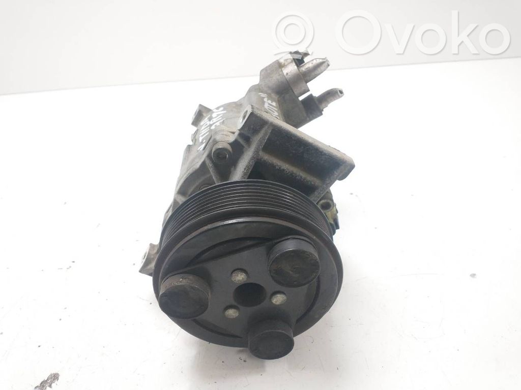 Ilmastointilaitteen kompressorin pumppu (A/C)   92600CJ70B,A42011A2901200