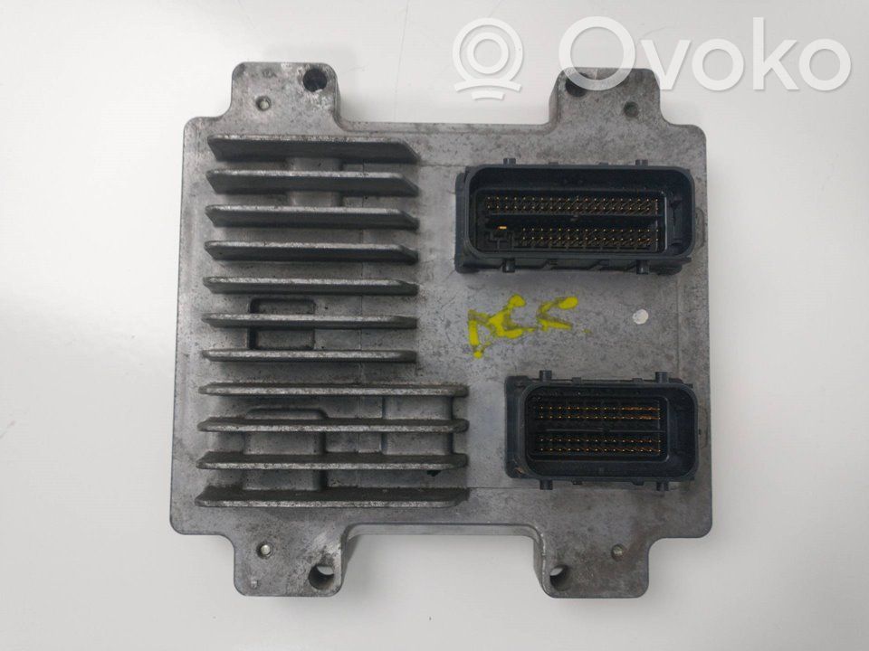 Opel Corsa D Moottorin ohjainlaite/moduuli 