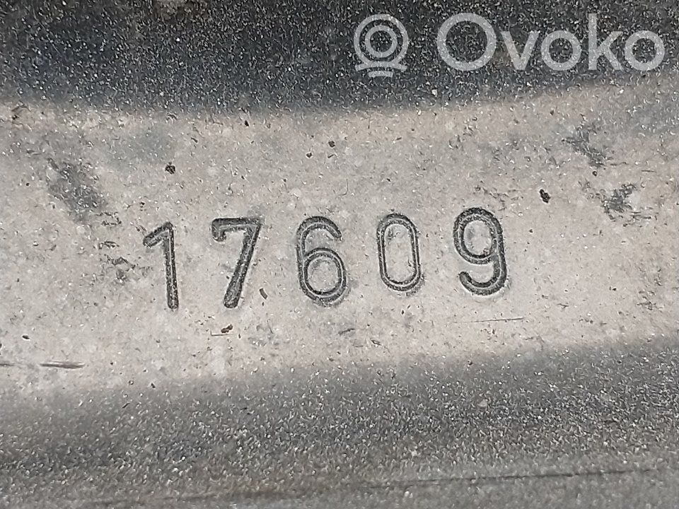 Ford Fiesta Etu-alatukivarren haarukkavipu 