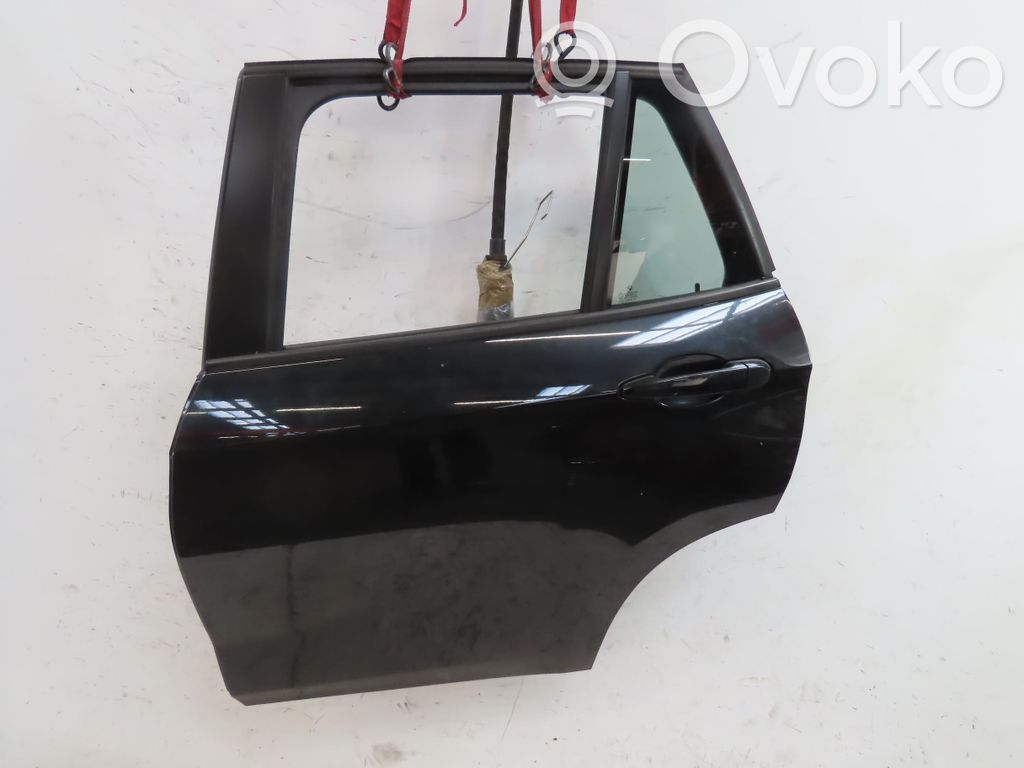 Rear door   41009628743