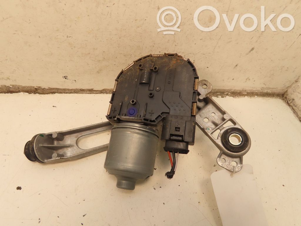 Wiper motor   2135685