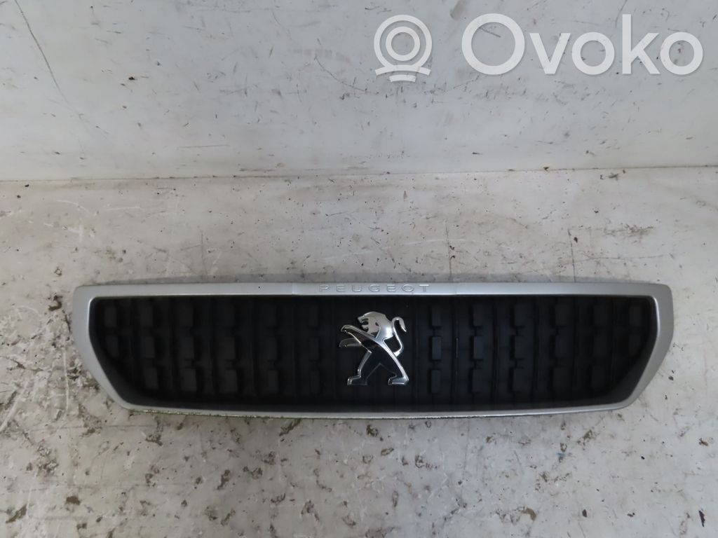 Peugeot Expert Rejilla superior del radiador del parachoques delantero 