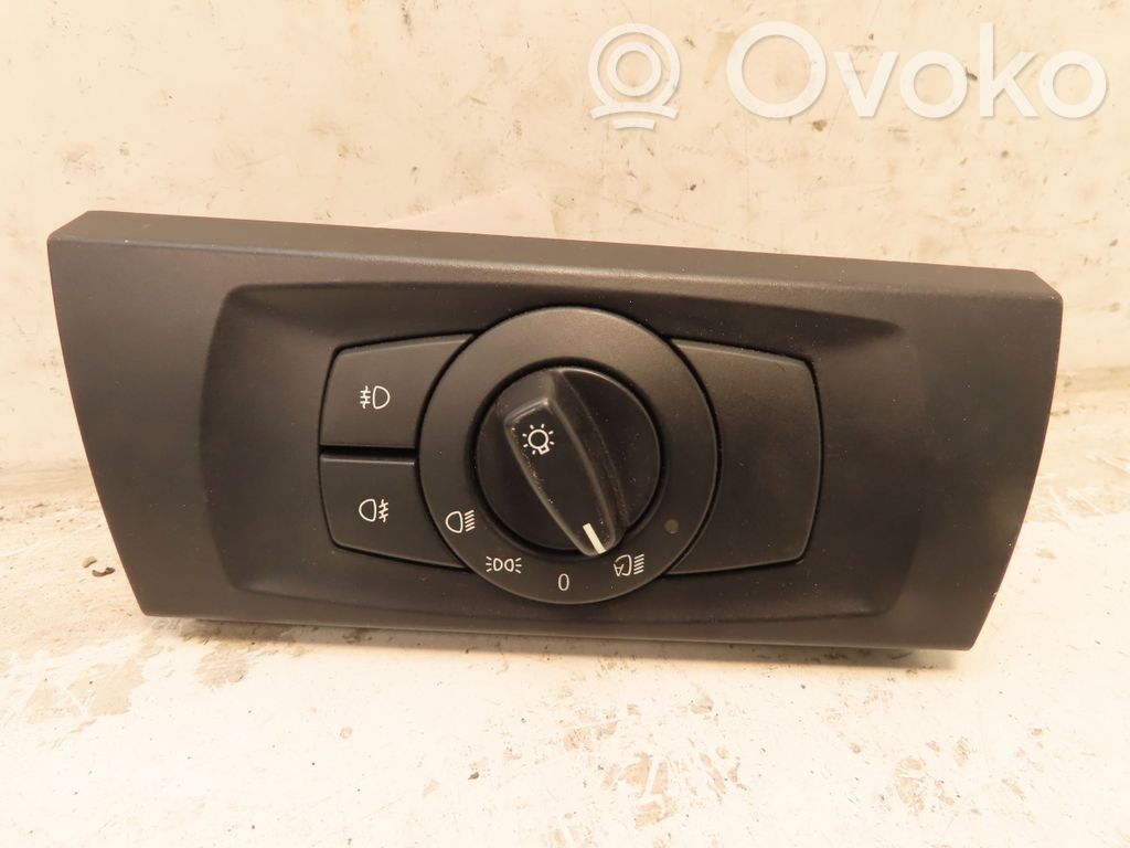 Light switch   61316932796