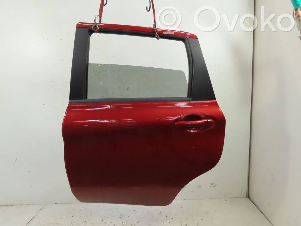 Aizmugurējās durvis   H2A013VVMA