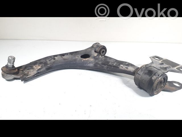 Volvo V40 Front lower control arm/wishbone 