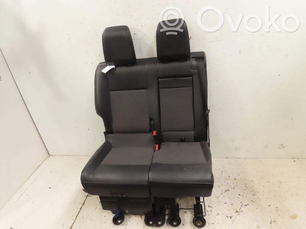 Asiendo doble delantero   1616755780
