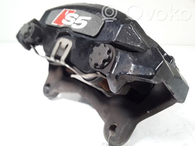 Audi A5 8T 8F Etujarrusatula 