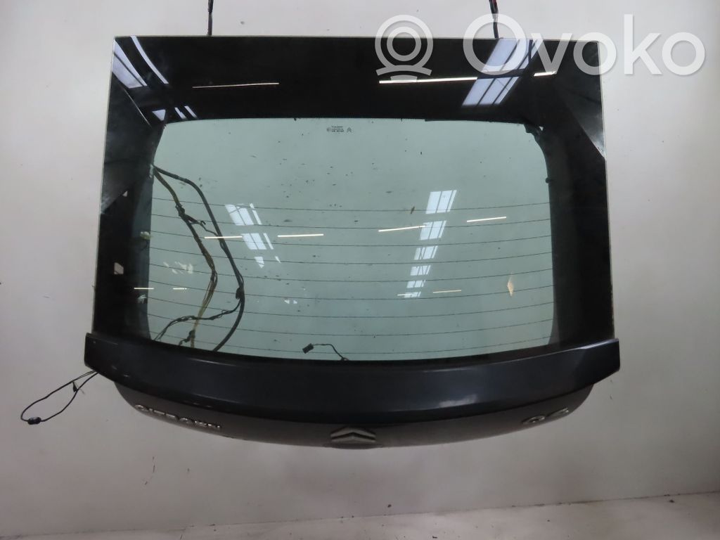 Tailgate/trunk/boot lid   8701V0