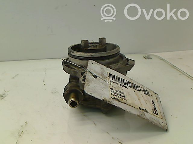 Vacuum pump