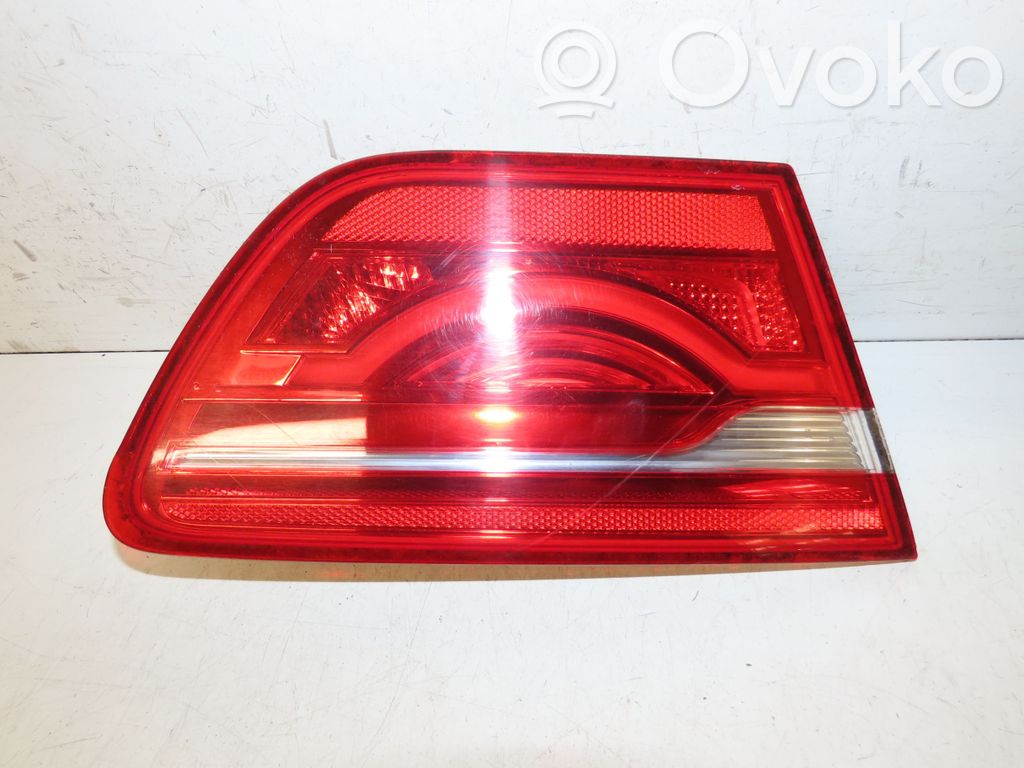 Jaguar XE Lampy tylnej klapy bagażnika 