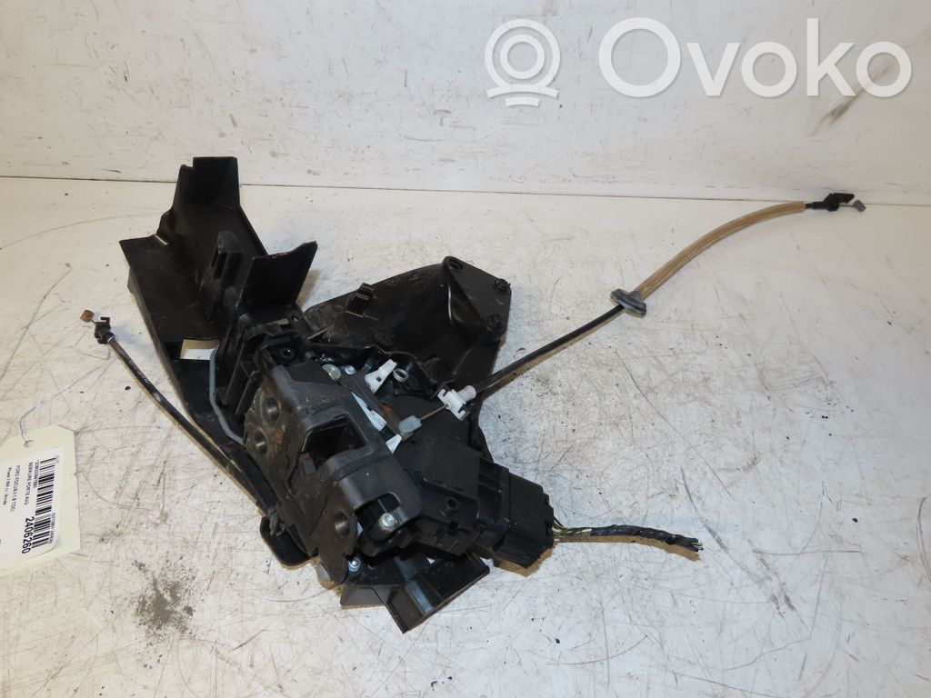 Front door lock   4976083