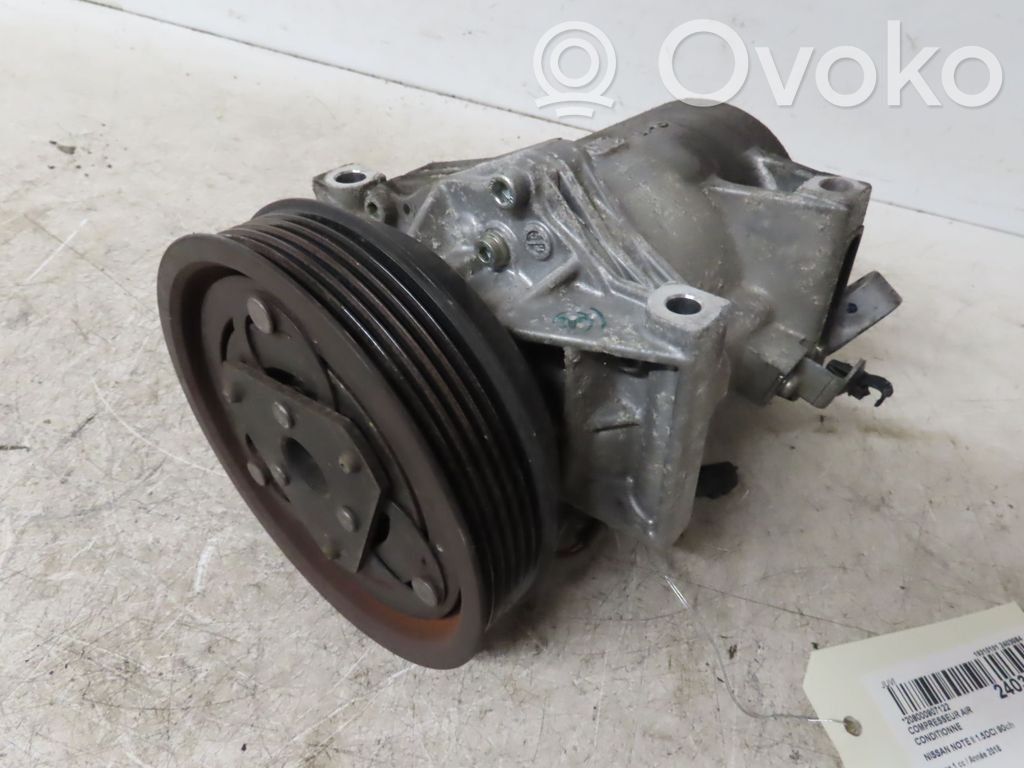 Ilmastointilaitteen kompressorin pumppu (A/C)   926003VC6BRE