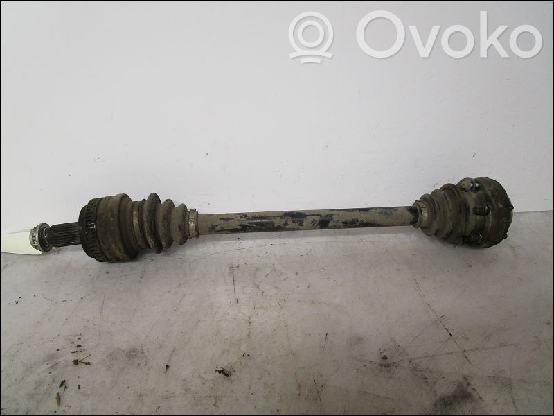 Takavetoakseli   33217547071