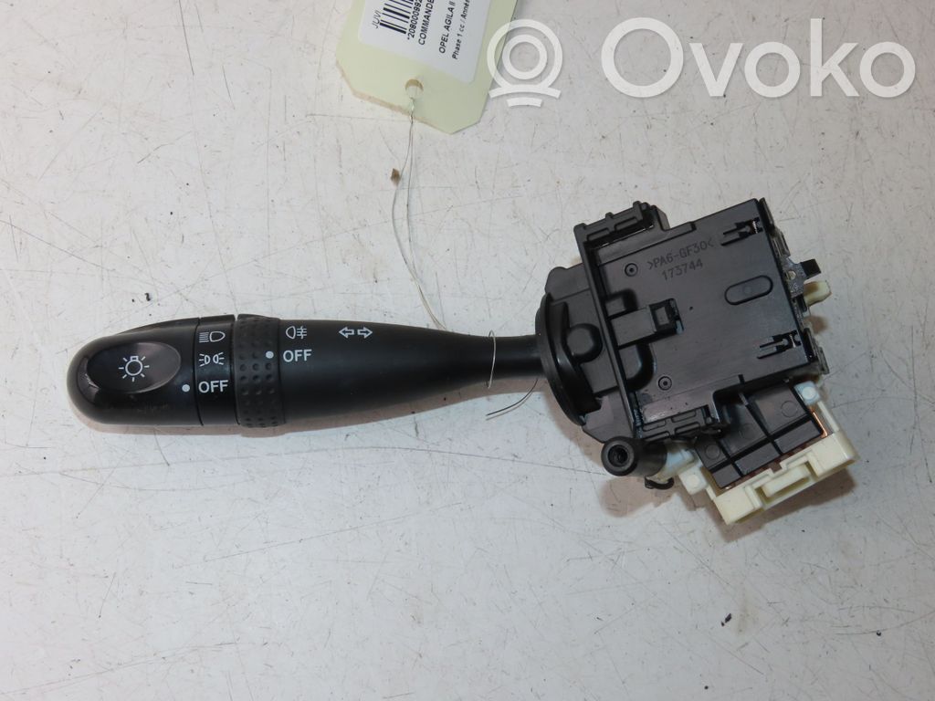 Opel Agila B Manetă semnalizator 