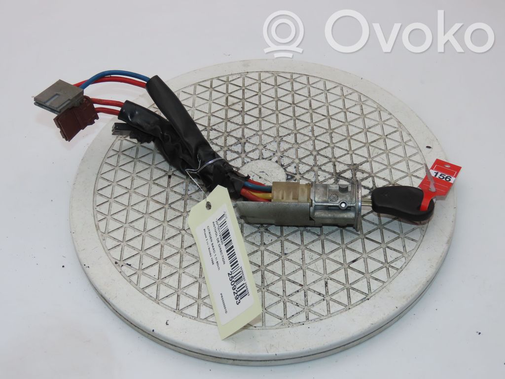 Ohjauspyörän lukitus   4162W1
