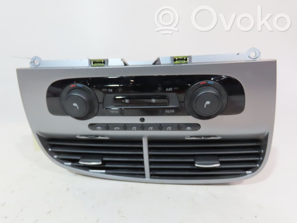 Climate control unit   5P0907044S