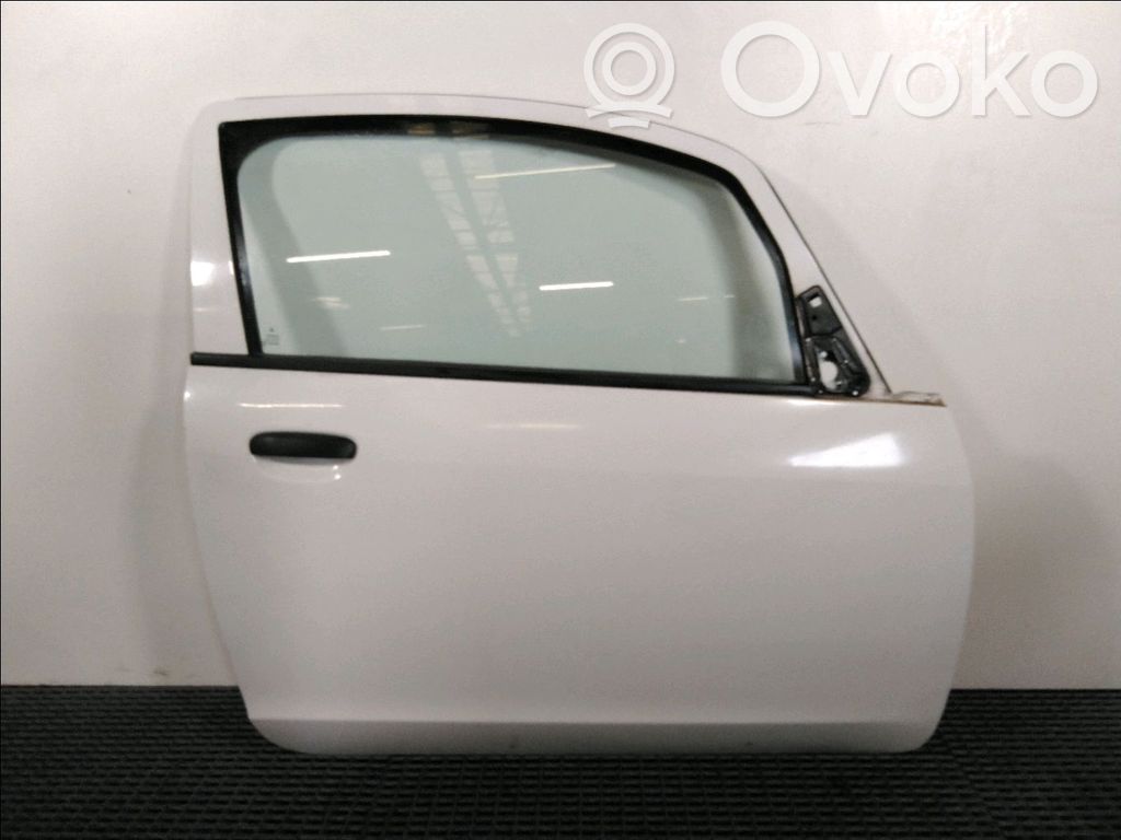 Priekinės durys   5700A624