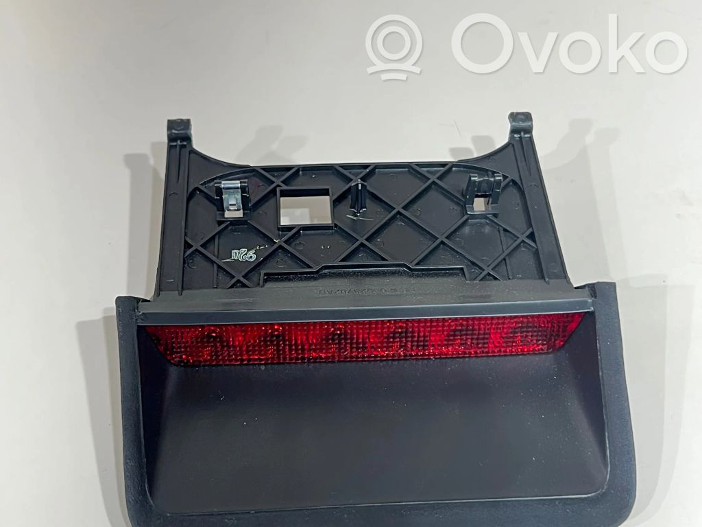 Dodge Challenger Third/center stoplight 