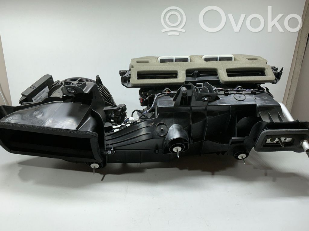 Dodge Challenger Salono oro mazgo komplektas 