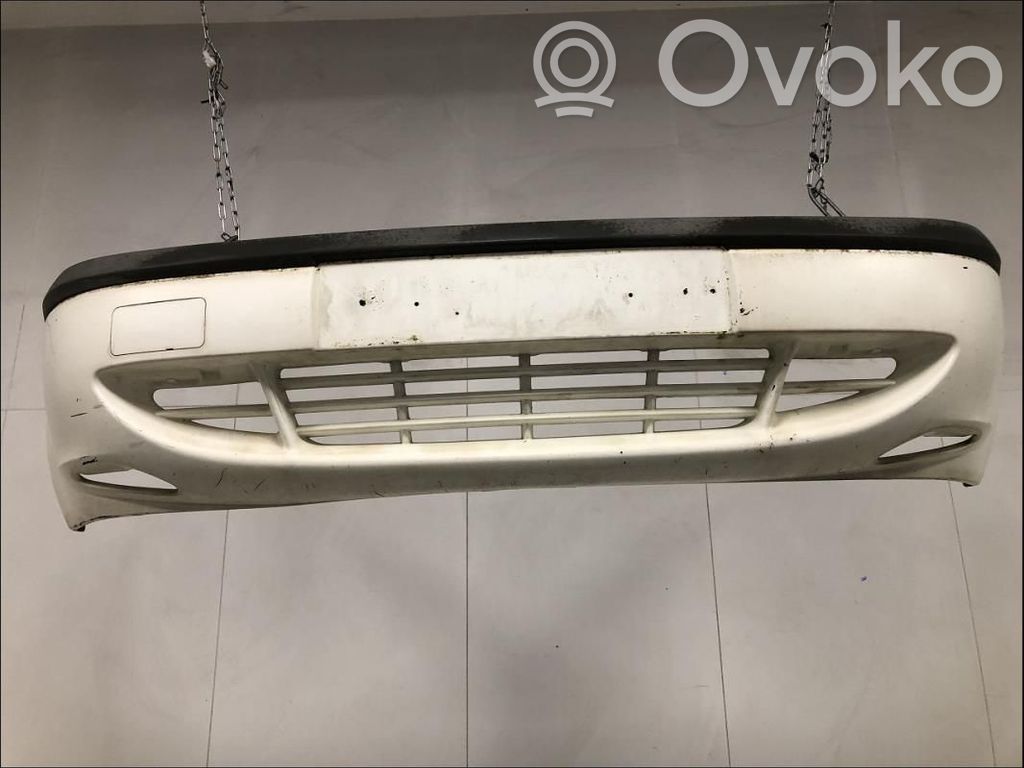 Ford Fiesta Bară față 