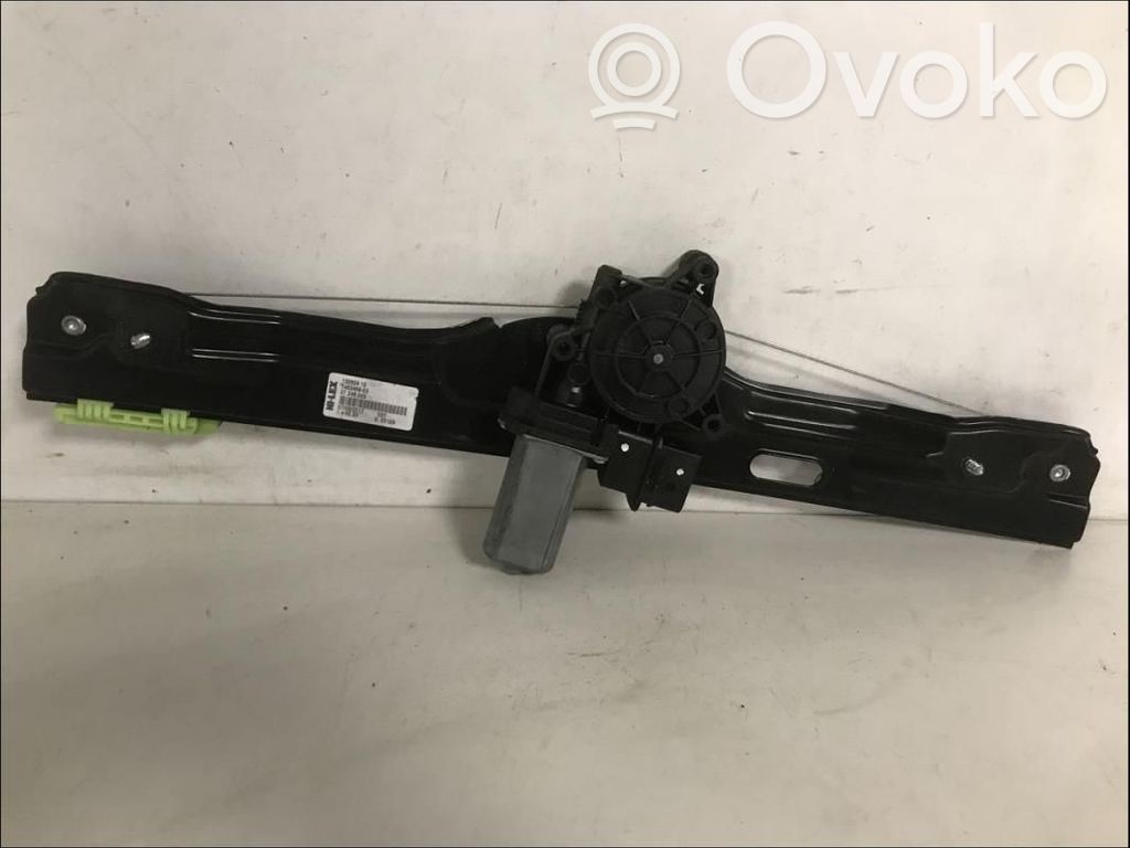 BMW 2 F46 Elektryczny podnośnik szyby drzwi tylnych 
