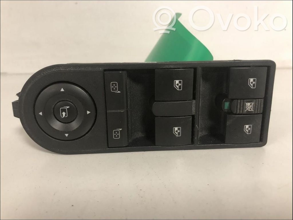 Opel Zafira B Comutator comandă geamuri electrice 