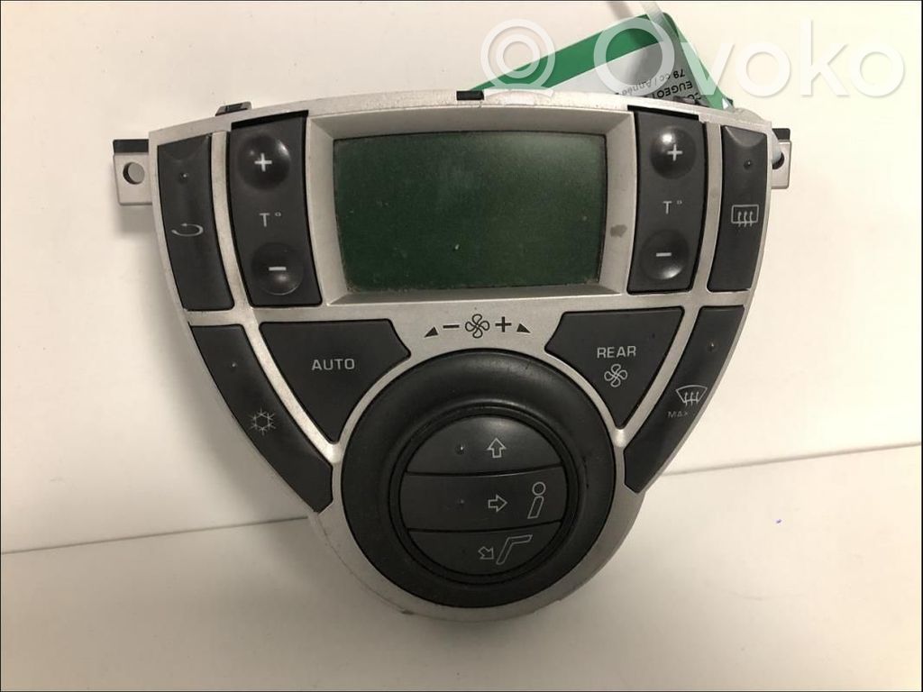 Peugeot 807 Climate control unit 