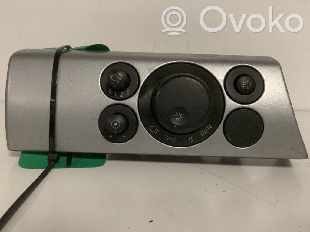 Opel Astra H Light switch 