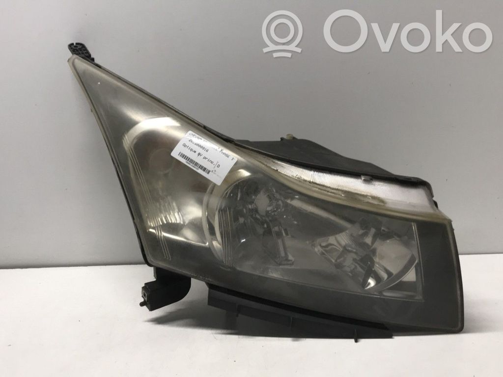 Chevrolet Cruze Lampa przednia 