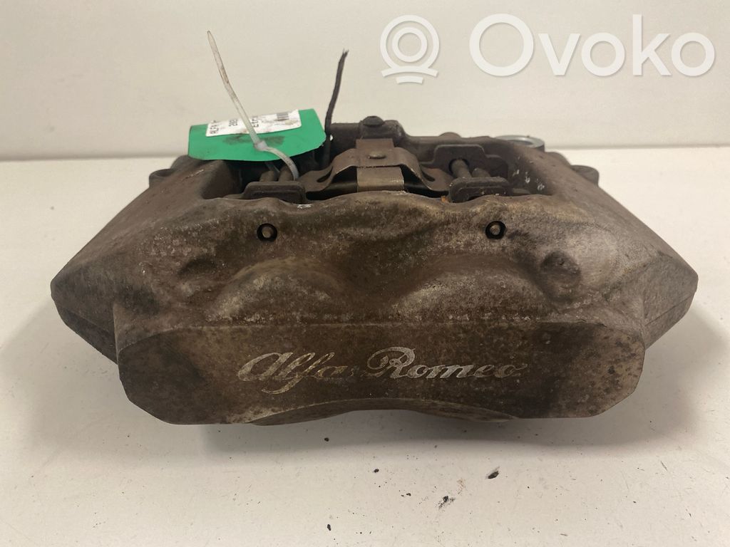 Alfa Romeo 159 Передний суппорт 