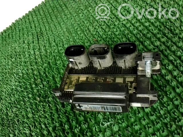 Peugeot Expert Fuse module 