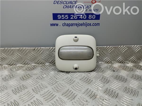 Luz del asiento delantero