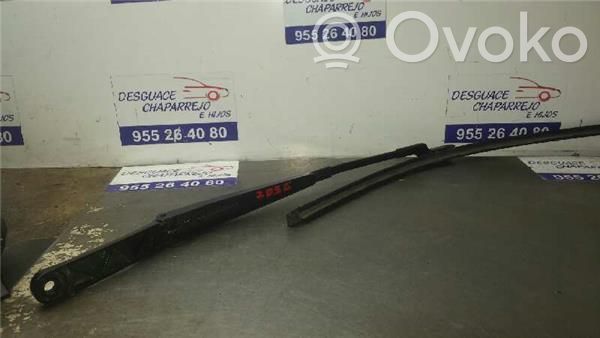 Opel Astra J Braț ștergător față 