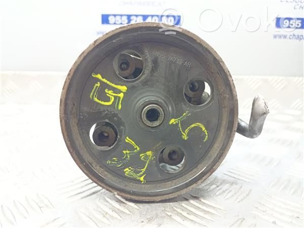 Ohjaustehostimen pumppu   4M503A733AB