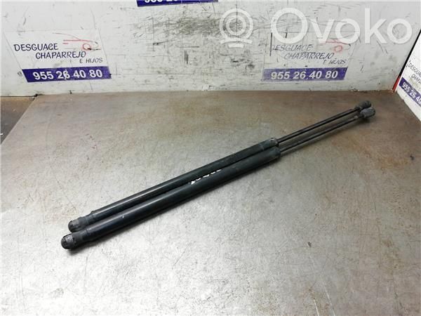 KIA Sportage Tailgate/trunk/boot lid buffer 