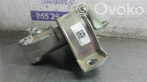 Soporte de montaje del motor