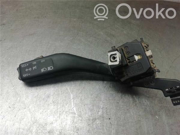 Seat Toledo I (1L) Przyciski multifunkcyjne 