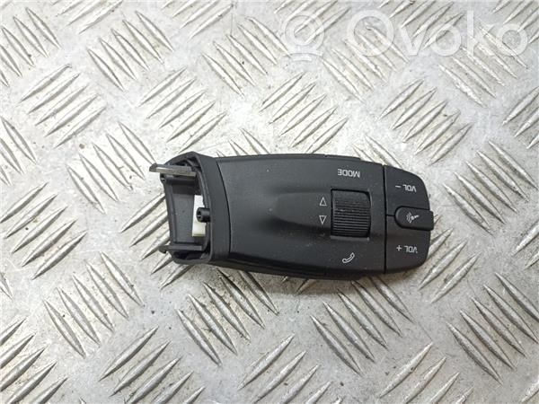Seat Ibiza IV (6J,6P) Interruptor de control multifunción 
