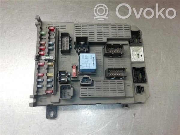 Citroen C5 Fuse module 