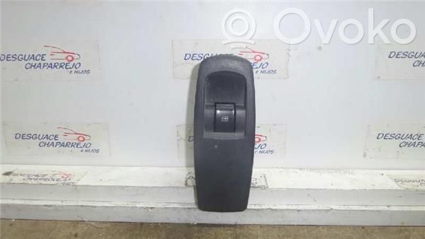 Comutator comandă geamuri electrice   25411JY00A