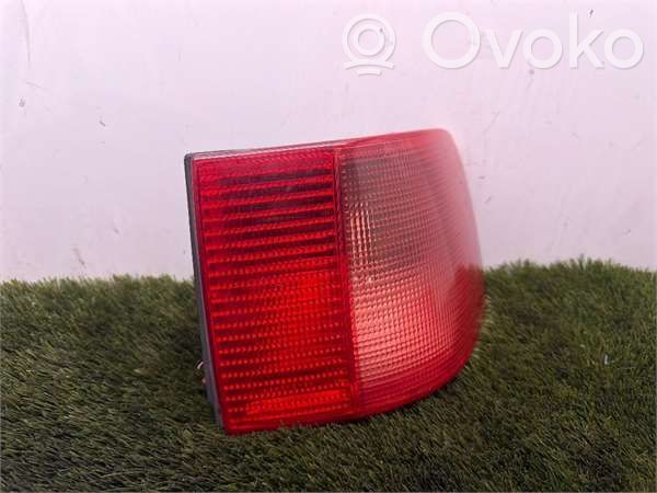 Audi A6 S6 C4 4A Takavalon polttimo 