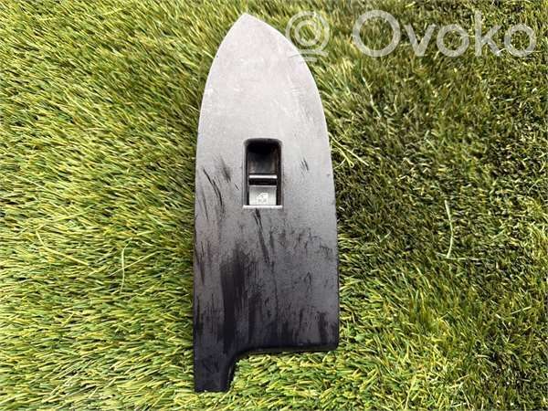 Alfa Romeo Giulietta Electric window control switch 